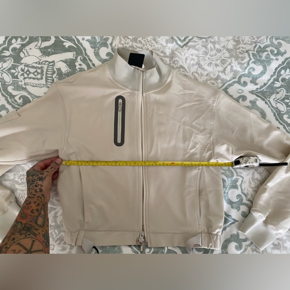 S NIKE Track Jacket (Off White City Ready) - Picture 10 of 11